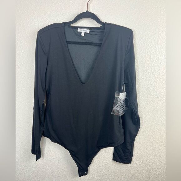 Good American low down deep V neck black bodysuit - Picture 5 of 10